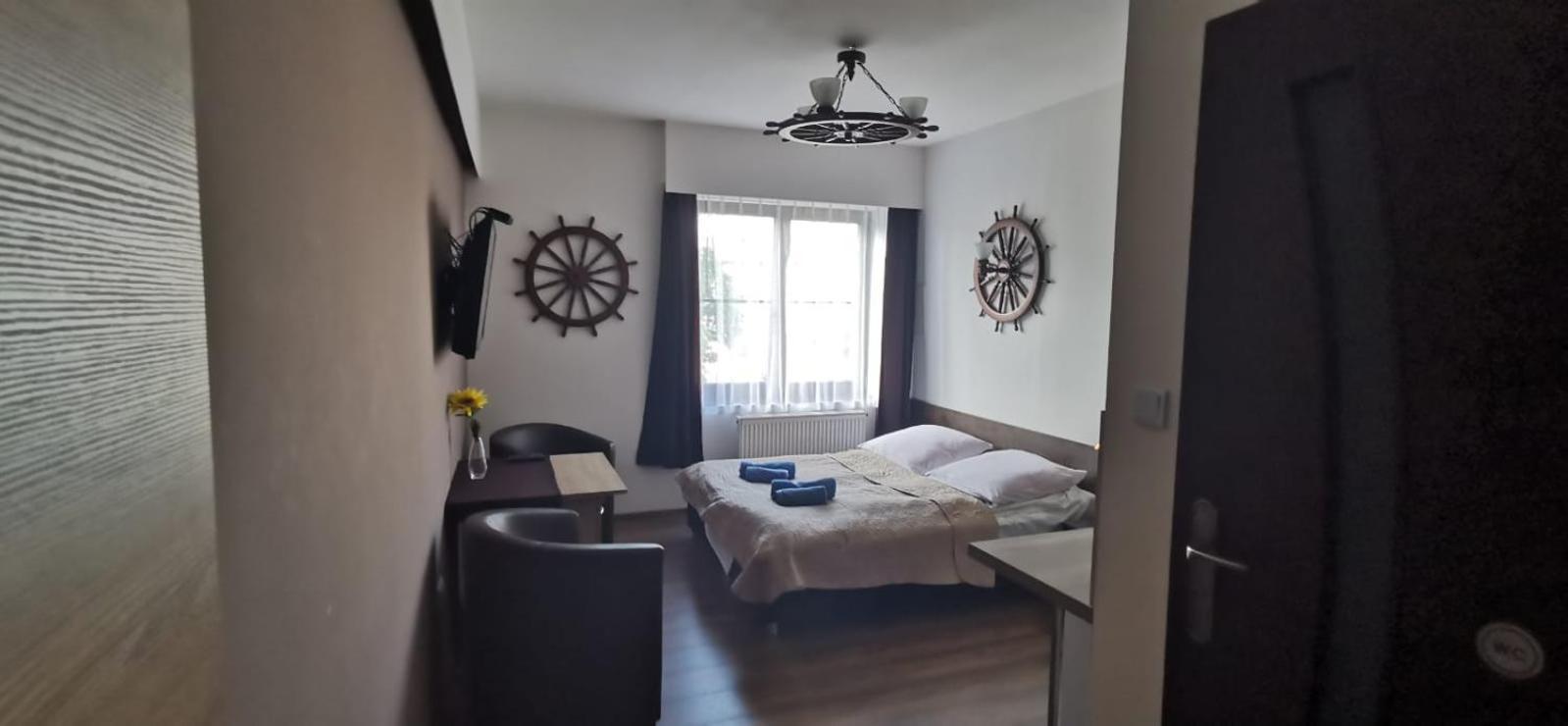 Dolphin House Bed & Breakfast Leba Ngoại thất bức ảnh