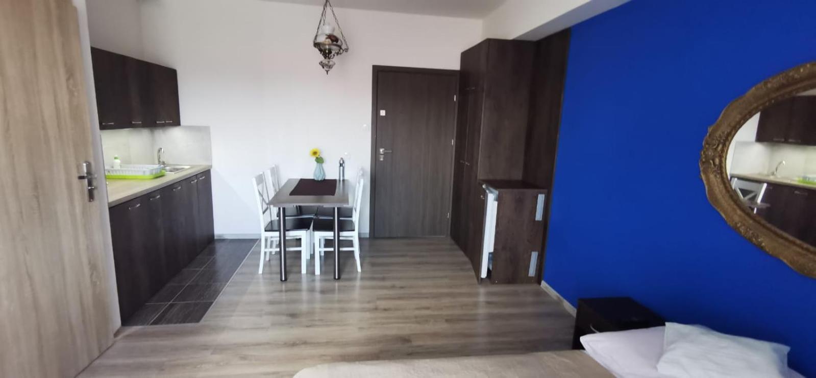 Dolphin House Bed & Breakfast Leba Ngoại thất bức ảnh
