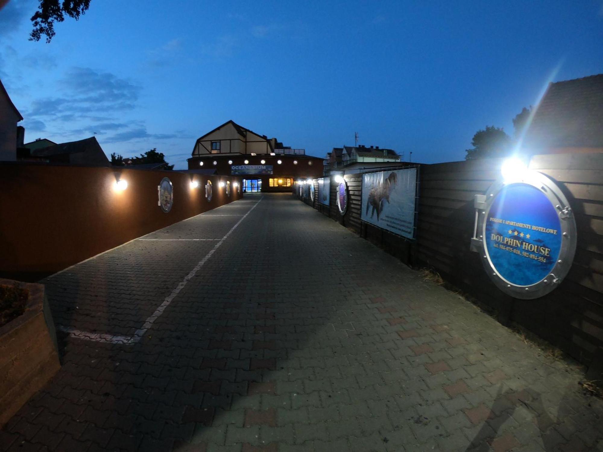Dolphin House Bed & Breakfast Leba Ngoại thất bức ảnh
